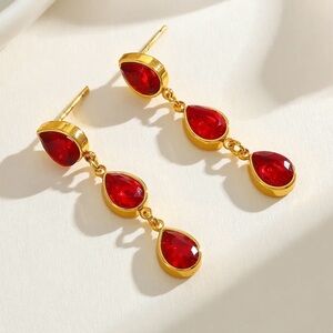 Red Teardrop Crystal Drop Earrings – 18K Gold Plated Statement Earrings
